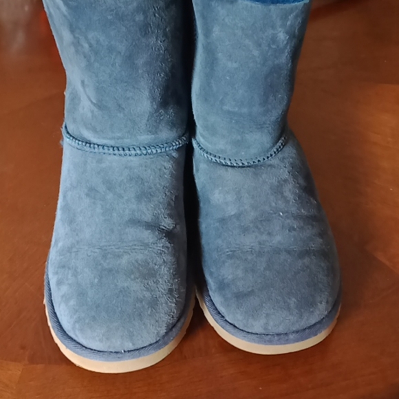 Ugg boots - Picture 2 of 6